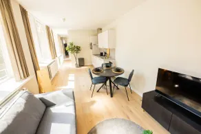 Upscale Haven 2BDR Apartment WS - Image 3