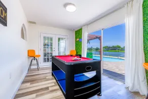 Lake House | Heated pool |10 PPL | Games | BBQ - Image 3