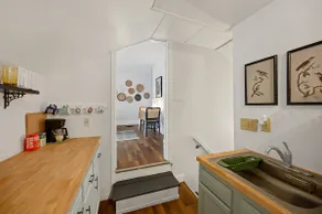 The Nest - Spacious 1BR Getaway in Pleasant Ridge - Image 3