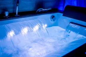 Les Chants de l’Eau | Balneo Spa & Romantic Cocoon - Image 2