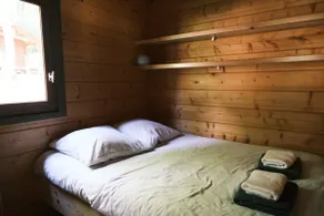 Lake Access Woodland Cottage - Image 2