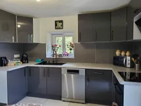 CHEZ ESTER - Image 3