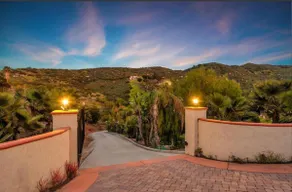 Breathtaking Retreat - Image 5