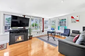 Beautiful home Residential area - Image 2
