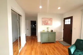 Cozy Home near O'Hare & fun Hubs - Image 3