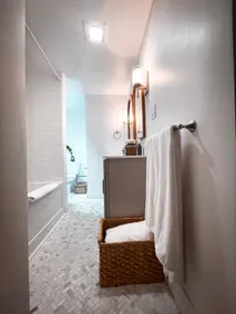 2 bathroom executive home and office near the lake - Image 3