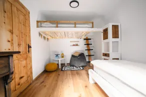 Cozy Alpine House - Image 2