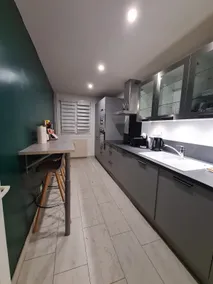 Shelter-Evry Village: Spacious and quiet 2-room apartment - Image 3