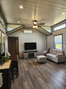 Prairieview Cabin - with Hot Tub - Image 5