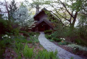 40 Acre Wooded Cottage Retreat - Image 2