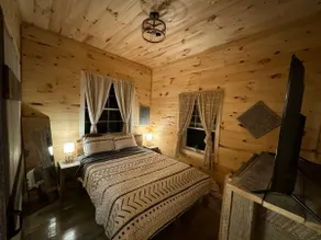 Entire Cabin Equine Farm Stay - Image 3