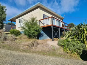 KAR-AMA Beach House - Image 2