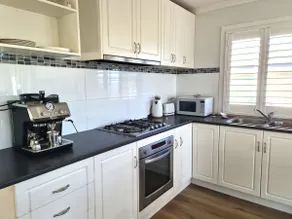 KAR-AMA Beach House - Image 3