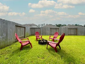 Modern 3br/2ba with 3 king beds • Pool • Pets OK! - Image 4