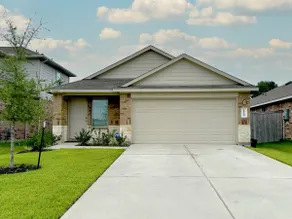Modern 3br/2ba with 3 king beds • Pool • Pets OK! - Image 2