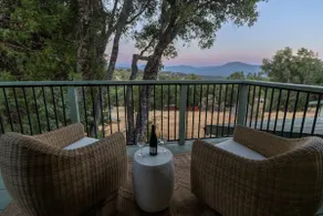 Yosemite Retreat with Theater, Hot Tub, Game Room - Image 3