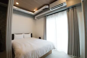 Room 902 | Accommodates 4 Guests - Image 2