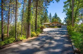 *Boat parking *Pool *Hot Tub *3000 sq ft - Image 3