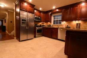 Family Private House Long Island - Image 5