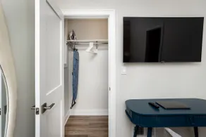 Renovated LittleVillage Retreat - Image 5