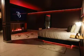 Exceptional suite with private spa - Image 2
