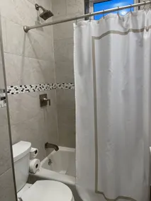 Stylish 2BR, Close to NYC! - Image 4