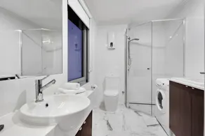 Deluxe 1 Bedroom Apartment, Northbridge Location - Image 2