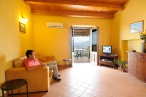 Pool, sea and relax! - apartment for 6 people - Image 3