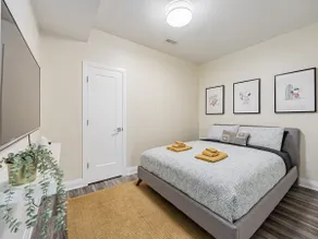 The Perfect 1 Bdrm Apt w/Parking - Image 4
