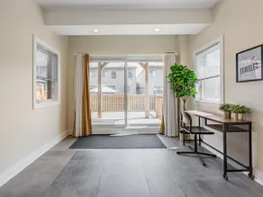 The Perfect 1 Bdrm Apt w/Parking - Image 3