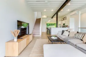 Hillside Villa 2 - Image 3