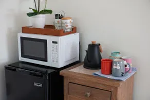 Cozy/Spacious & Sunny Apt/ Downtown,Airport Nearby - Image 5