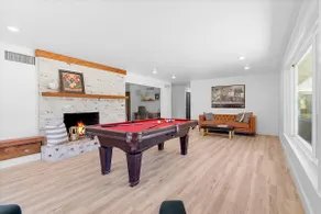 Putting Green Retreat • Pool Table • Sleeps 10 - Image 3