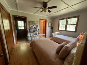 Cozy Two-bedroom House on Horse Farm - Image 5