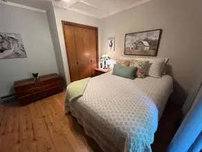 Cozy Two-bedroom House on Horse Farm - Image 2