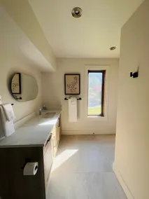 Radium -The Lodge Hotel - Suite 101 - Image 4