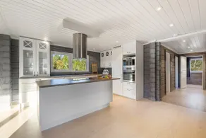 Idyllic cottage with view - Image 4