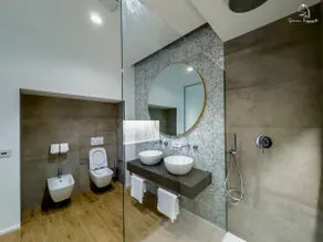 Room with whirlpool in Vasto - Image 3