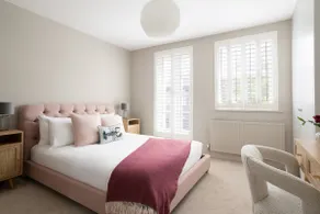 Central Windsor, Large Garden, Games Room & Office - Image 4