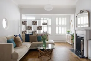 Central Windsor, Large Garden, Games Room & Office - Image 2