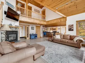 5BR chalet only 6 miles to Sugarloaf access road! - Image 2