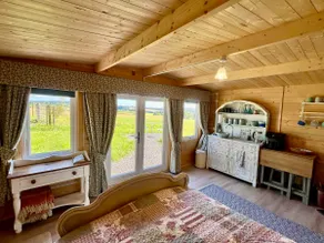 Peaceful Cabin with Super Views - Image 3