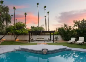 Heated Pool • Grill • Pool Table • Xbox • Family - Image 5