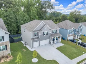 Luxury 5BR Perfect For Insurance & Corporate Stays - Image 2