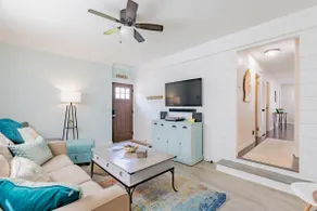 Sunset Alley Cottage | Downtown - Image 3