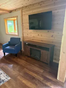 Quaint Secluded Country Home - Image 3