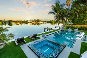 Signature Waterfront Villa by The Glamhomes - Image 4