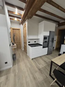 Iparragirre St. Apt. with AC - Image 3