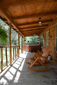 Friendly Bear Log Cabin - Image 2
