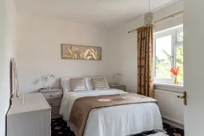 Cosy Inn near Luton Station - Image 5